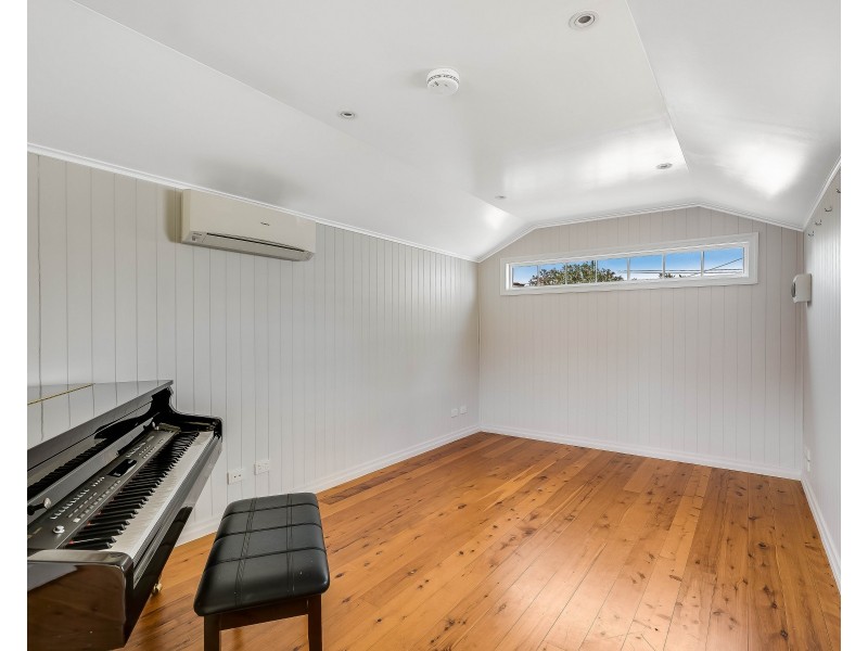 190 Long Street, South Toowoomba QLD 4350