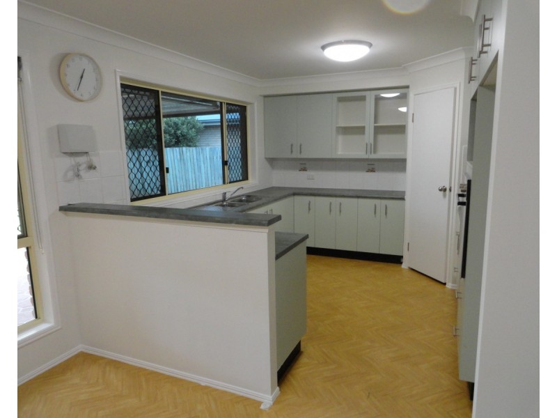 27 Paddington Court, Middle Ridge QLD 4350