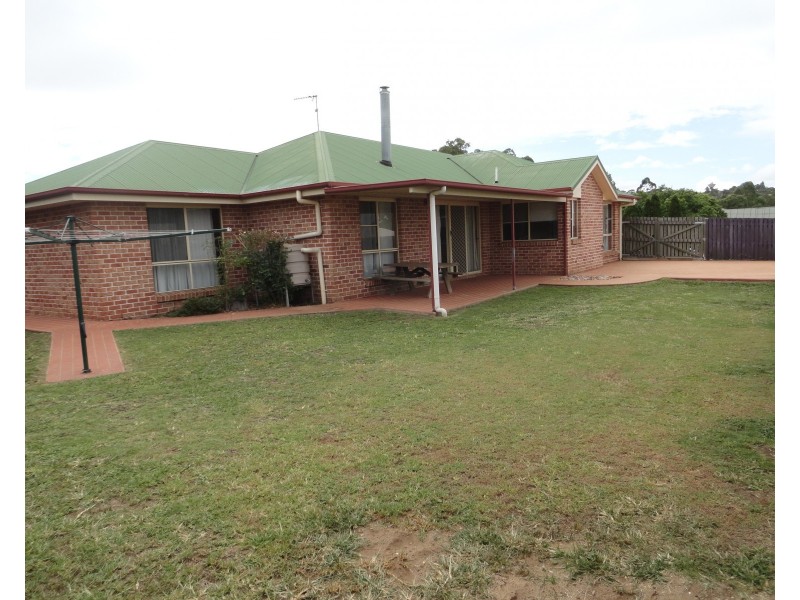 29 Nash Drive, Glenvale QLD 4350