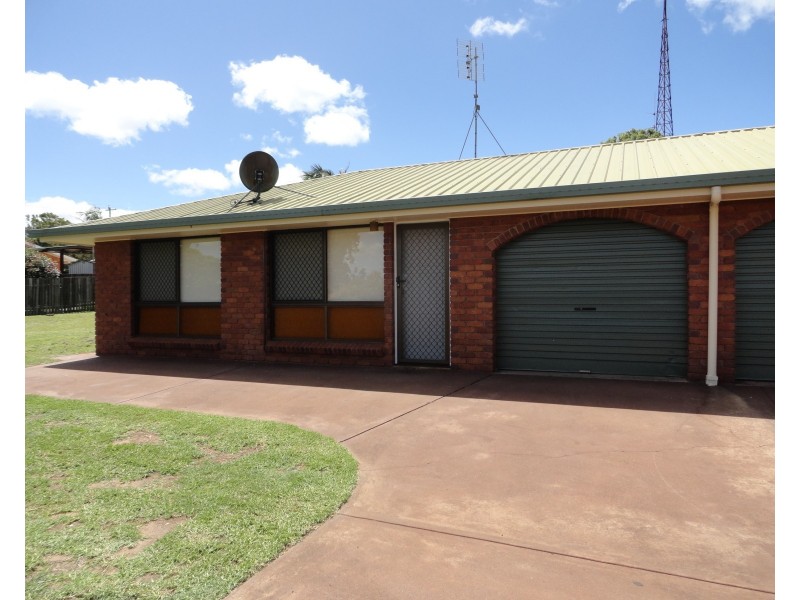 2/15 Ladner Street, Drayton QLD 4350
