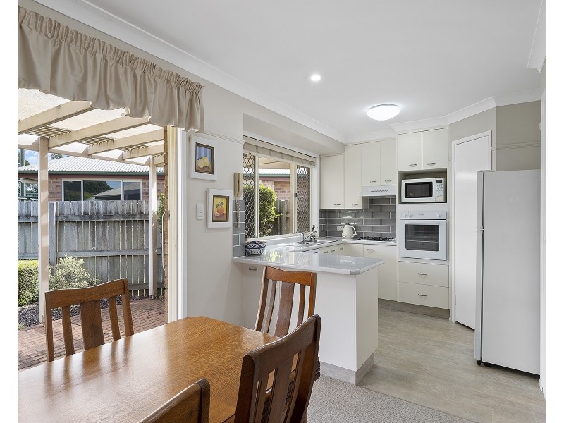 7/279 Mackenzie Street, Centenary Heights QLD 4350