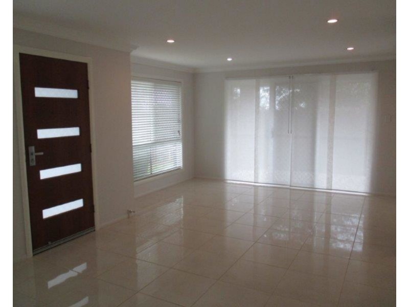 Unit 1/310A Hume Street, Centenary Heights QLD 4350