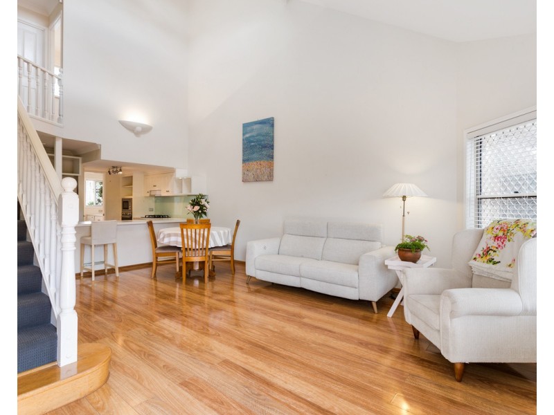 2/60 Crown Street, Rangeville QLD 4350