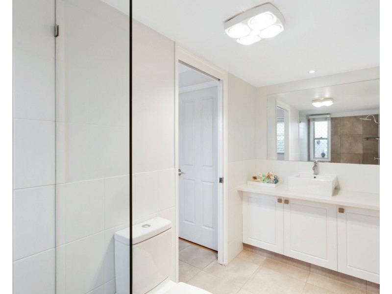 2/60 Crown Street, Rangeville QLD 4350