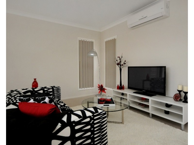 2/9 Berry Street, Newtown QLD 4350