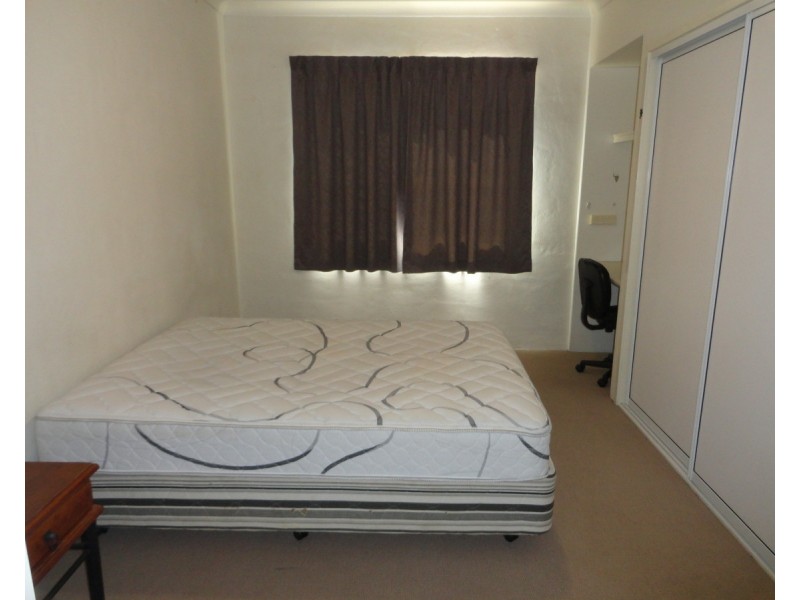 11/9 Uniplaza Court, Kearneys Spring QLD 4350