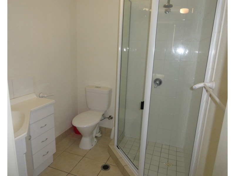 11/9 Uniplaza Court, Kearneys Spring QLD 4350