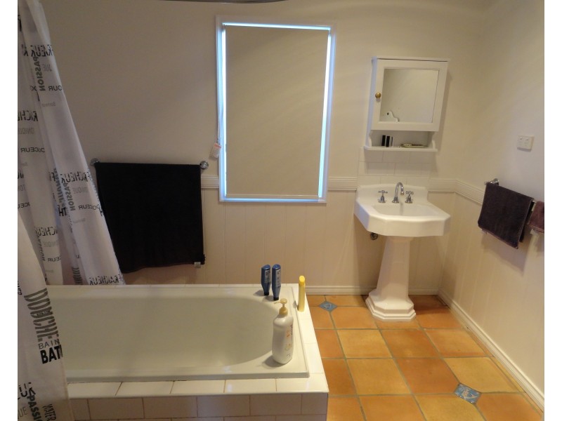 76 Mary Street, East Toowoomba QLD 4350