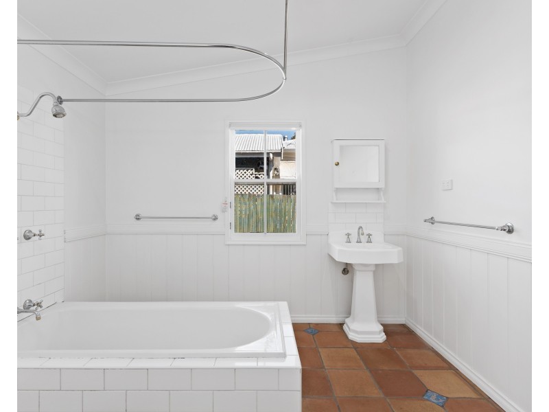 76 Mary Street, East Toowoomba QLD 4350