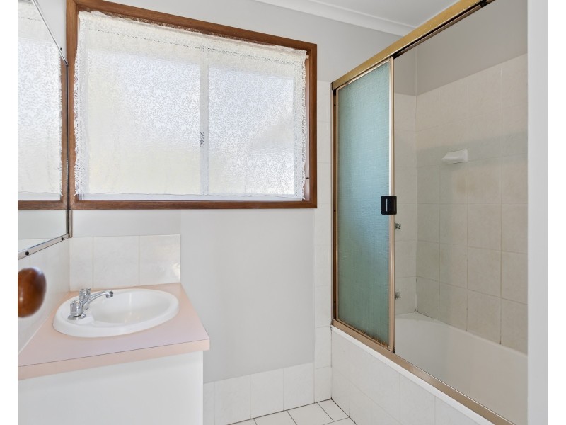 156 Hursley Road, Glenvale QLD 4350