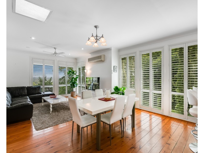 6 Roderic Court, Mount Lofty QLD 4350