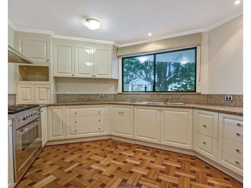 102/31 Tourist Road, East Toowoomba QLD 4350