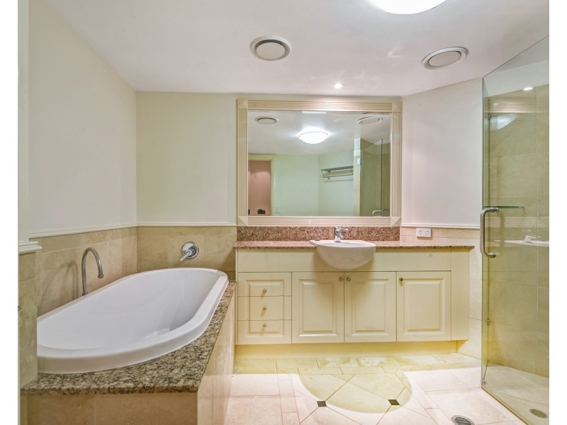 102/31 Tourist Road, East Toowoomba QLD 4350