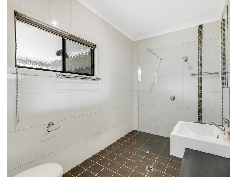 12 Carlton Street, North Toowoomba QLD 4350