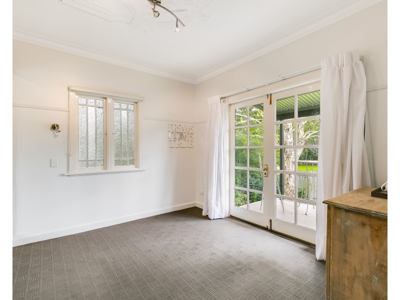 12 Carlton Street, North Toowoomba QLD 4350