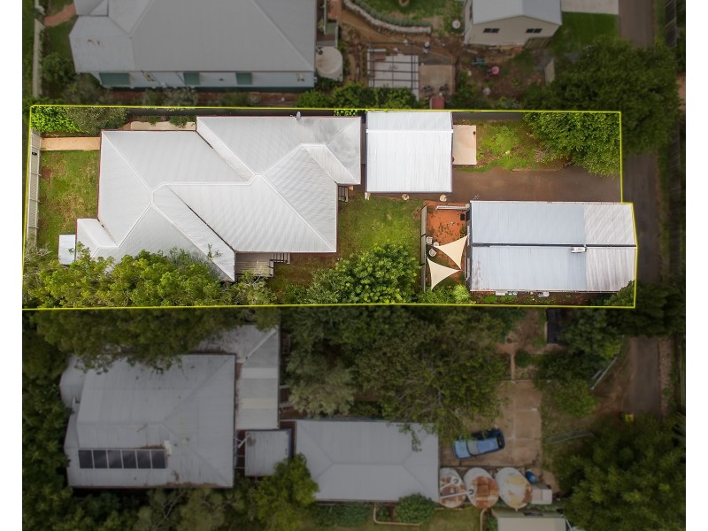 12 Carlton Street, North Toowoomba QLD 4350