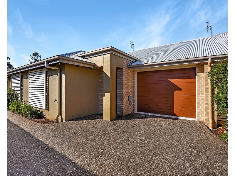 2/35 Perth Street, Rangeville QLD 4350