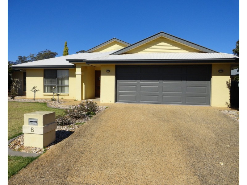 8 Pearl Court, Rangeville QLD 4350