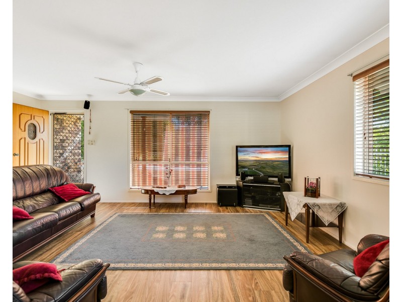 5 Bradton Court, Withcott QLD 4352