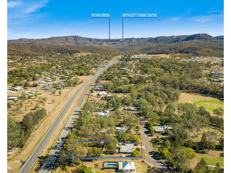 5 Bradton Court, Withcott QLD 4352