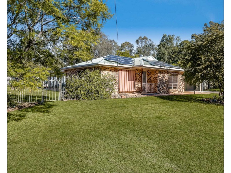 5 Bradton Court, Withcott QLD 4352