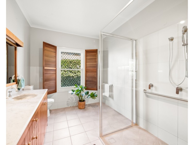 22 East Street, Redwood QLD 4350