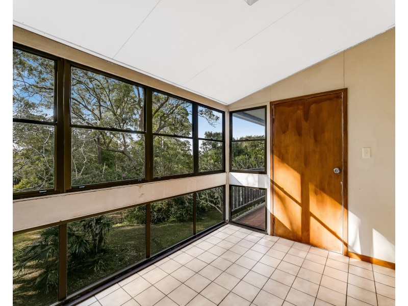 20 Wirra Wirra Street, Mount Lofty QLD 4350