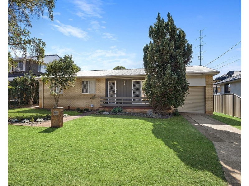 15 Sardon Street, Centenary Heights QLD 4350