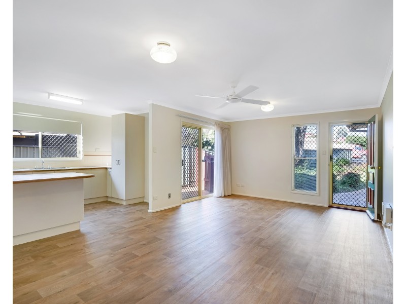 2/19 Beer Court, Kearneys Spring QLD 4350
