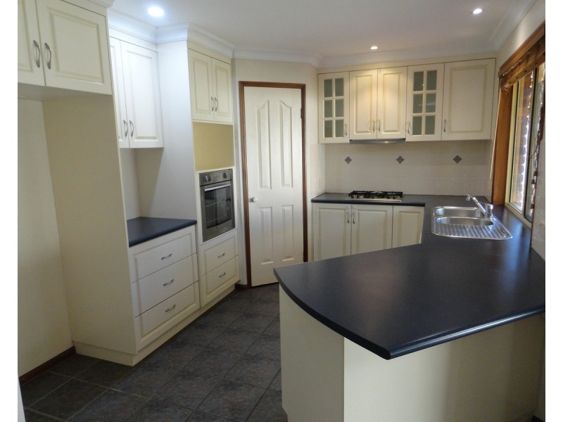 29 Wood Drive, Middle Ridge QLD 4350