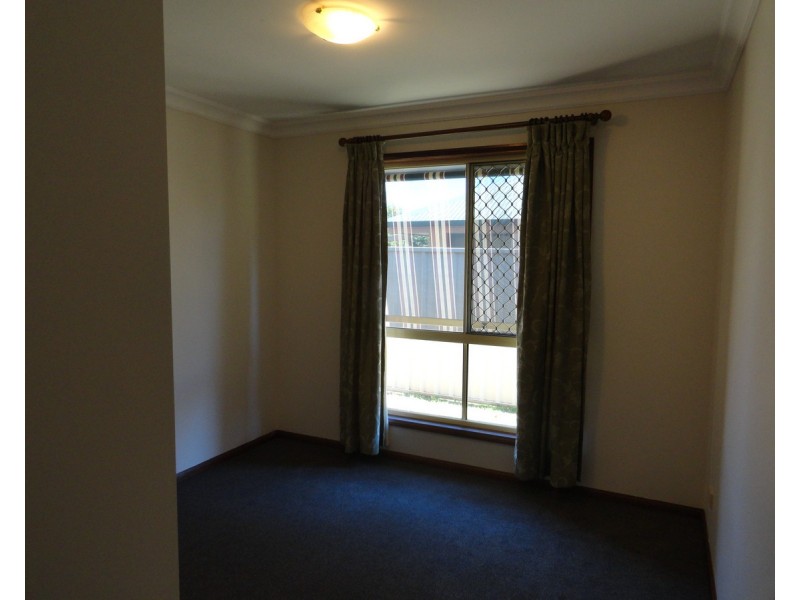 29 Wood Drive, Middle Ridge QLD 4350