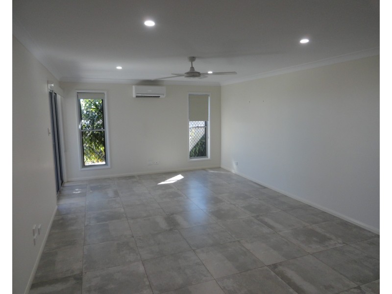 1/51 Sanctuary Drive, Cranley QLD 4350