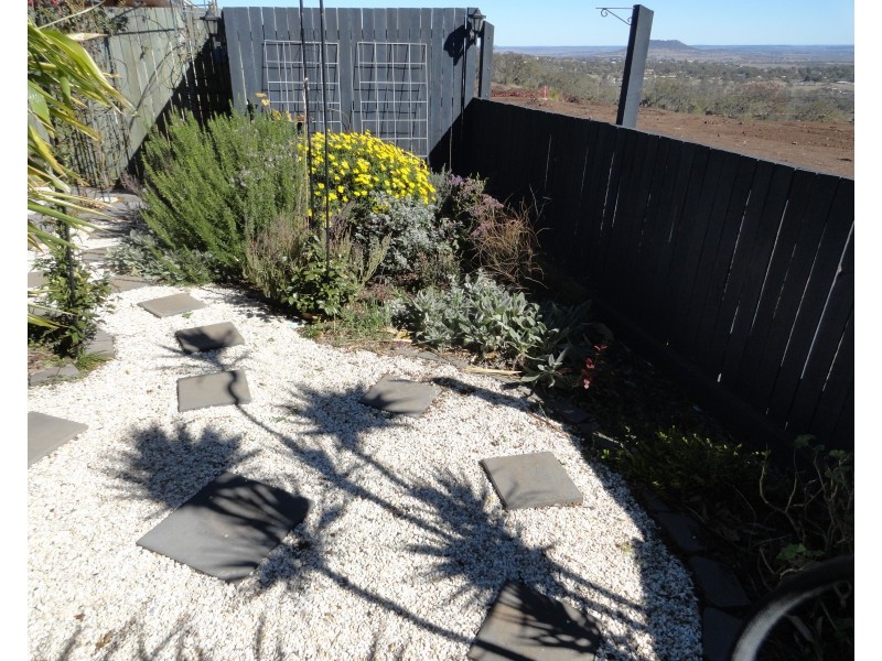 1/51 Sanctuary Drive, Cranley QLD 4350