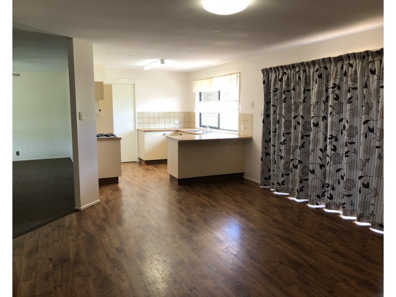 11 Montana Street, Wilsonton Heights QLD 4350