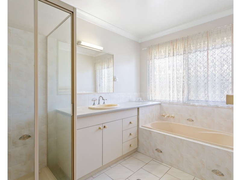 31 Audrey Court, Middle Ridge QLD 4350