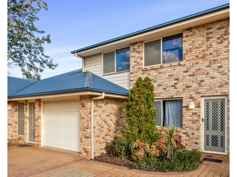 11/27 Gladstone Street, Newtown QLD 4350