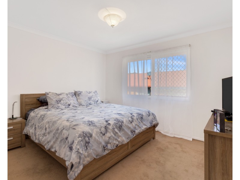 11/27 Gladstone Street, Newtown QLD 4350