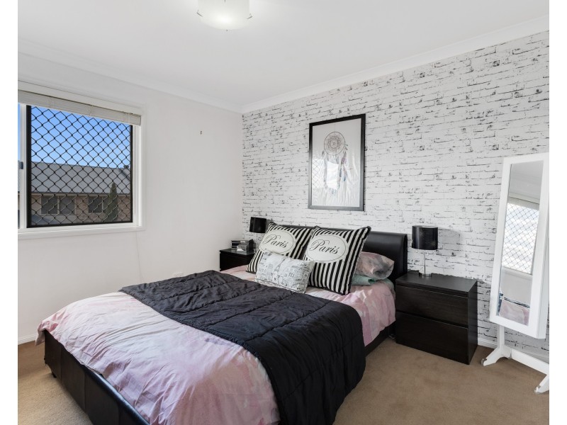 11/27 Gladstone Street, Newtown QLD 4350