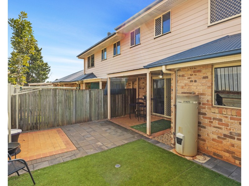 11/27 Gladstone Street, Newtown QLD 4350