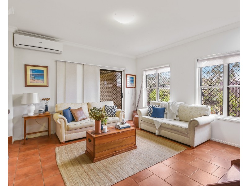 1/353 Greenwattle Street, Wilsonton QLD 4350