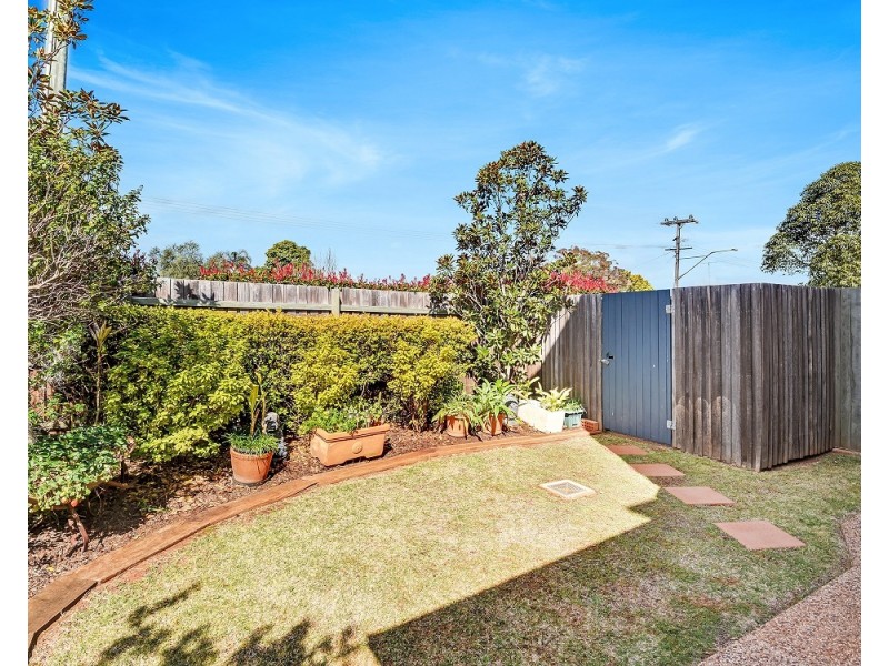 1/353 Greenwattle Street, Wilsonton QLD 4350