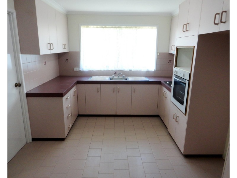 12 Broadfoot Street, Kearneys Spring QLD 4350