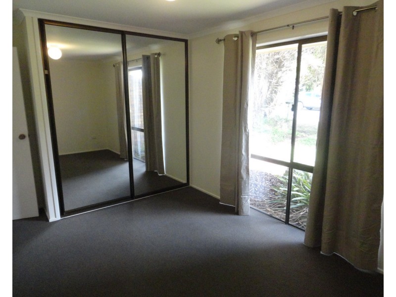 12 Broadfoot Street, Kearneys Spring QLD 4350