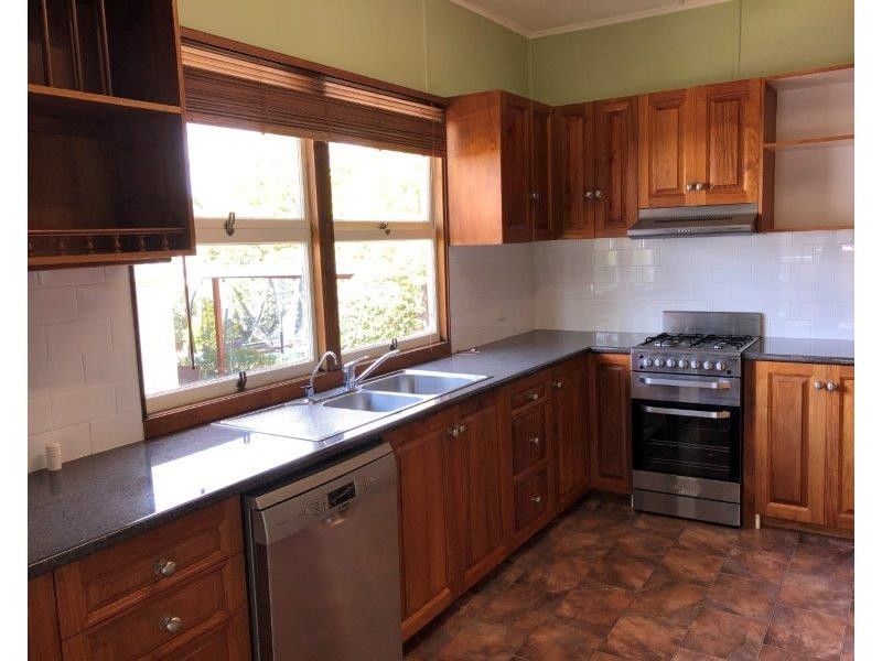 5 Garde Street, Centenary Heights QLD 4350