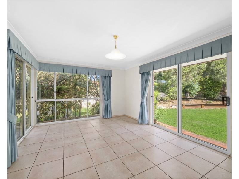 14 Windemere Terrace, Mount Lofty QLD 4350