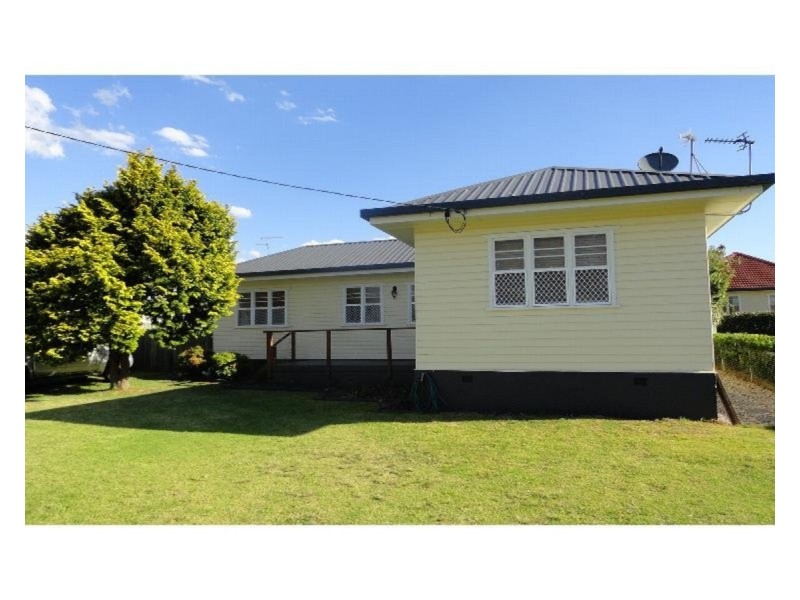 28 Dalmeny Street, Wilsonton QLD 4350