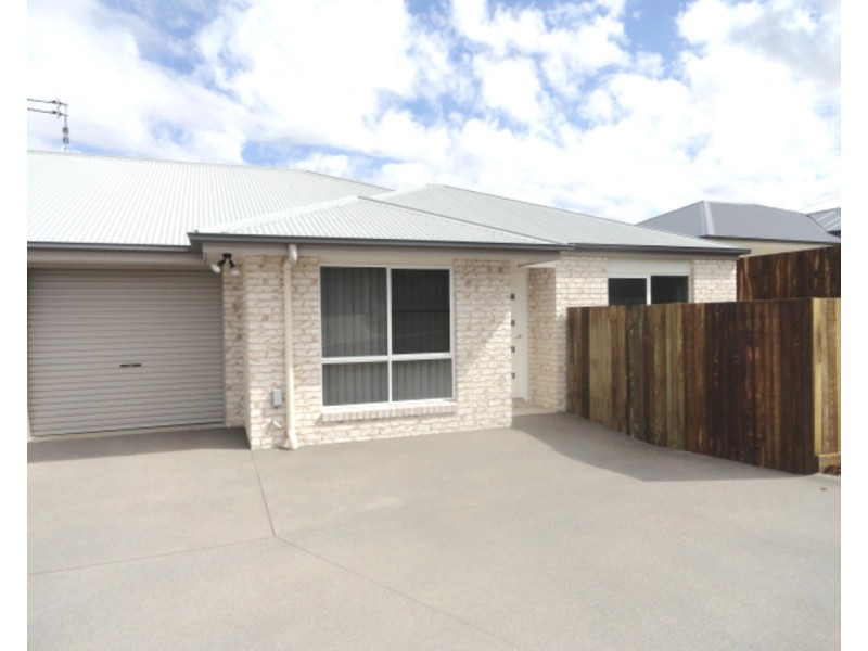 1/1 Preston Court, Glenvale QLD 4350