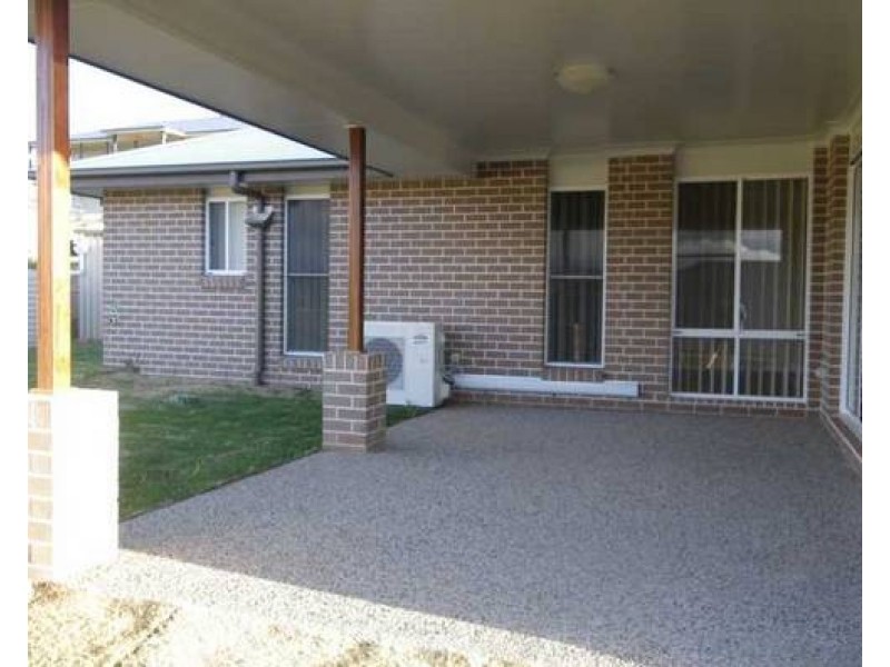 12 Jay Street, Westbrook QLD 4350