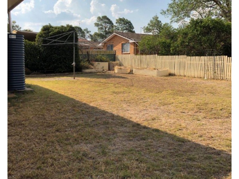 21 Sardon Street, Centenary Heights QLD 4350