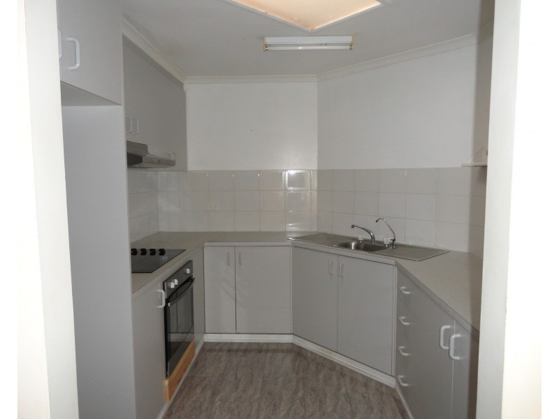 2/15 Paradise Street, Harristown QLD 4350